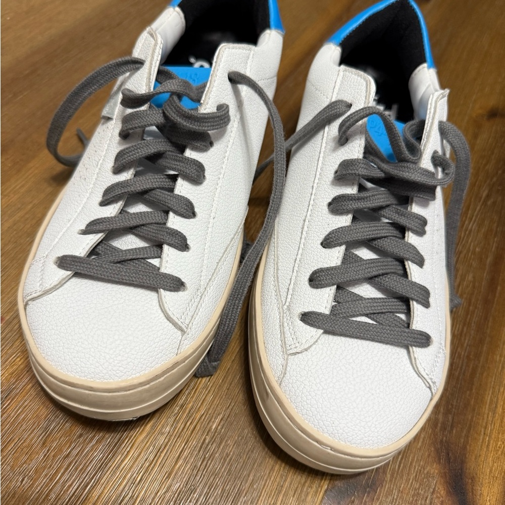 P448 Women’s Sneakers in White with Blue Highlights - Picture 3 of 11